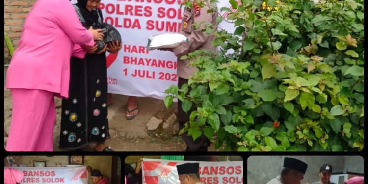 Berbagi Kebaikan, Kapolsek Pantai Cermin Iptu Afrizal dan Personil Salurkan Bansos
