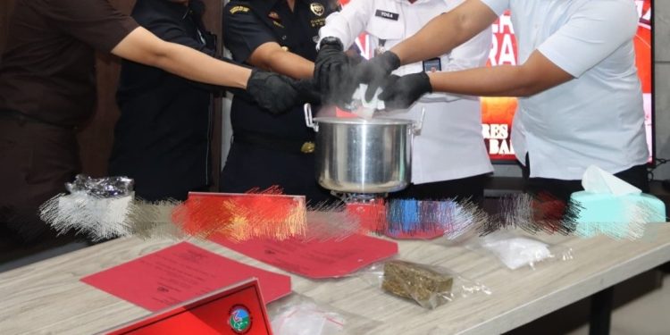 Penyelundupan Narkoba dari Malaysia Terhenti, Dua Kurir Ditangkap Polres Karimun dengan Modus Sembunyi di Anus