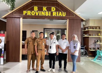 Digitalisasi Layanan Kepegawaian Kunjungan Strategis ke Badan Kepegawaian Daerah Riau