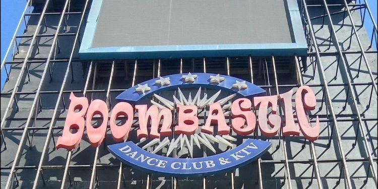 Judi Bola Pingpong di PUB Boombastic Diduga Dibiarkan Oleh Aparat Keamanan