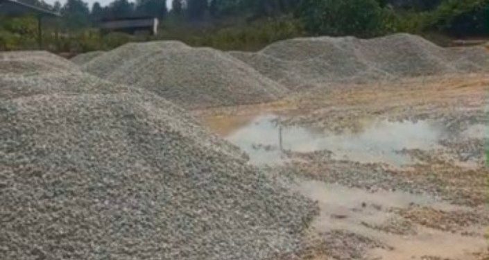 Mafia Penambangan Granit di Karimun Dibiarkan