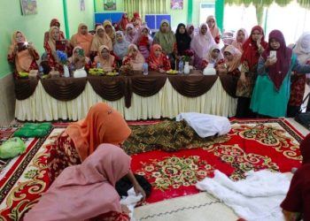 Pelatihan Penyelenggaraan Jenazah Perempuan Sesuai Syariat Islam oleh Kemenag Pariaman