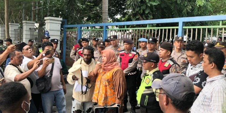 Klarifikasi Pelindo Mengenai Klaim Besi Hibah untuk Masyarakat Papua