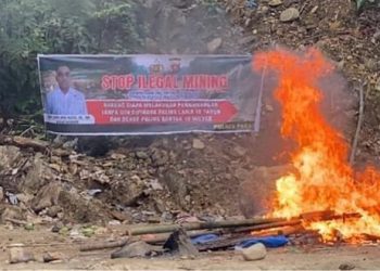 Razia PETI oleh Satreskrim, Satu Box Penyaring Emas dan Tenda Pekerja Tambang Dibakar