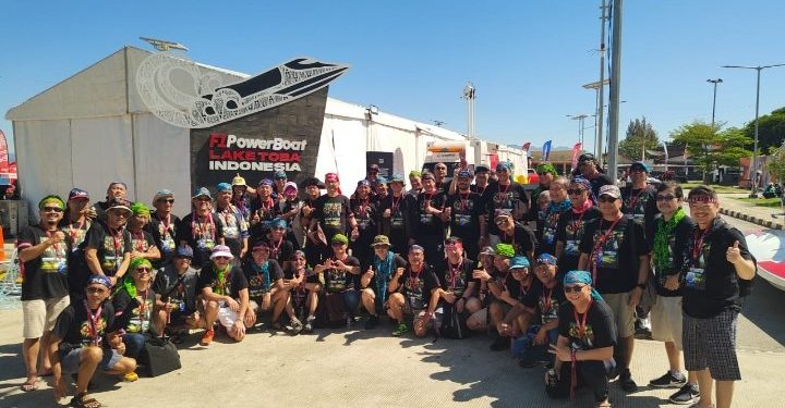 Reuni Alumni SMA Pangudi Luhur 87 dan Sihar Sitorus Meriahkan F1 Powerboat Danau Toba