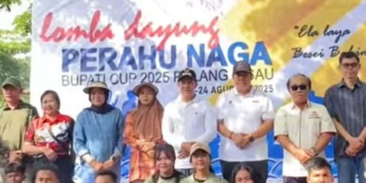 Lomba Dayung Perahu Naga Bupati Cup 2025 Memeriahkan HUT ke-22 Kabupaten Pulang Pisau