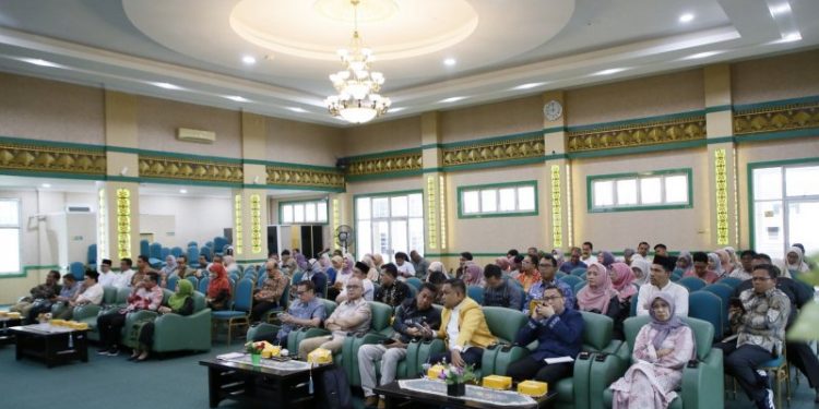 Sosialisasi dan Pendampingan Bedah Kasus Permasalahan Disiplin di UNP