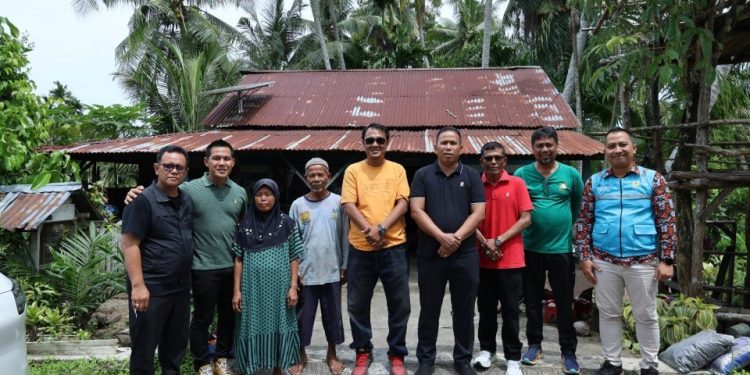 Rumah Amiruddin Akan Segera Mendapatkan Aliran Listrik