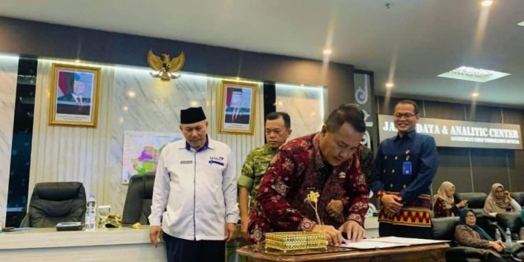 Launching dan Penandatanganan Komitmen PJPK Provinsi Jambi Hadiri Wako Alfin