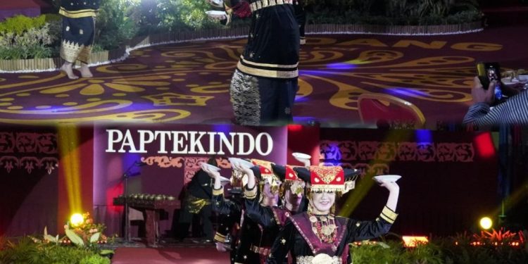 Pertunjukan Digital Dance Mapping Tradisional Minangkabau Perdana di Pulau Sumatera