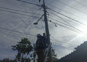 Pemeliharaan Jaringan Fiber Optic untuk Meningkatkan Kualitas Konektivitas di Tanah Datar
