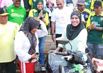 Guru Honorer Menang 1 Unit Sepeda Motor dalam Undian HUT PGRI dan HGN 2025 Terima Kasih Bupati Sula