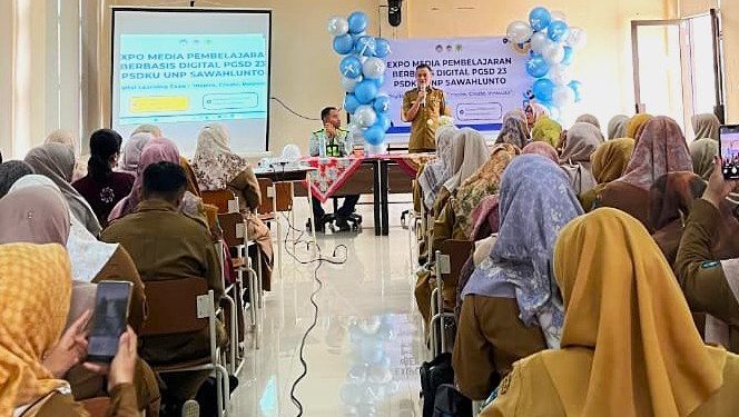 Pameran Pembelajaran Digital Mahasiswa PGSD Sawahlunto Inovasi Bersama Guru Sekolah Dasar
