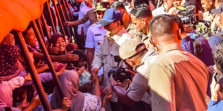 Presiden Pastikan Infrastruktur Rusak di Sumbar Akan Dibangun Kembali