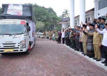 Bupati Asahan dan Forkopimda Lepas Bantuan untuk Korban Bencana di Sumatera Utara Aceh dan Sumatera Barat