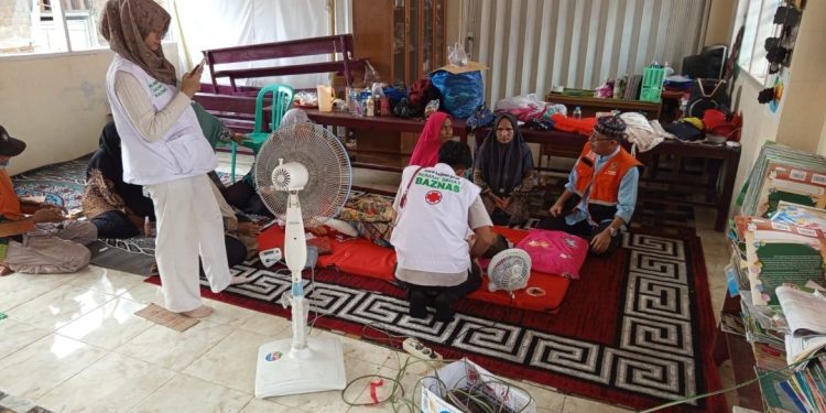 BAZNAS Agam dan Tim Kesehatan Sediakan Layanan Kesehatan di Pengungsian Korban Bencana Alam