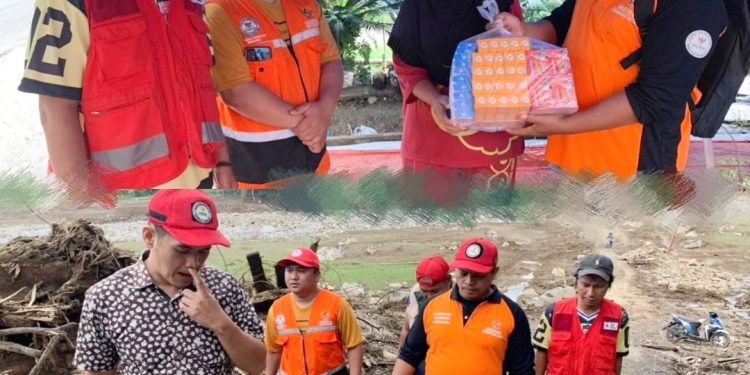 Tim Tanggap Bencana Tangani Banjir dan Longsor di Agam