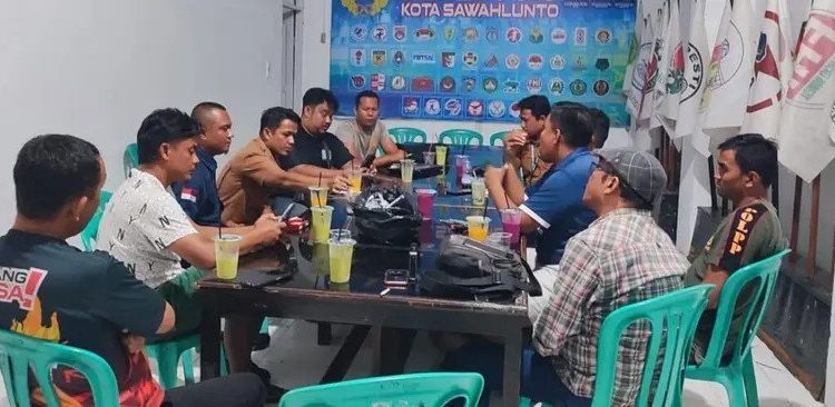 Dukungan Sukses SMANSA Cup III, Askot PSSI Kota Sawahlunto Siap Hadapi Porprov Sumbar