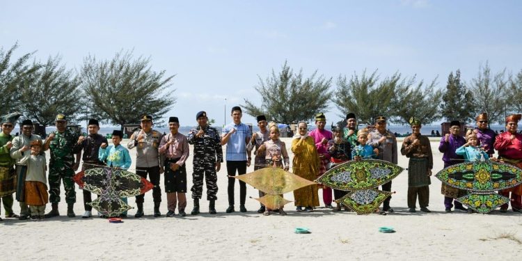 Festival Layang-Layang Wau di Bengkalis Diikuti 200 Peserta