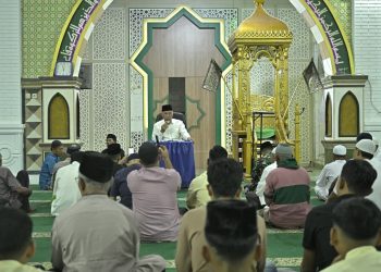 Kunjungan Kerja Gubernur Mahyeldi di Pasaman Barat dengan Tausiah Subuh