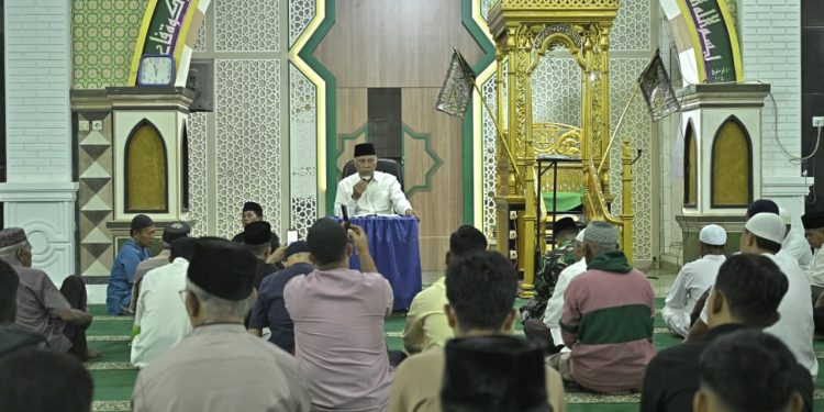 Kunjungan Kerja Gubernur Mahyeldi di Pasaman Barat dengan Tausiah Subuh