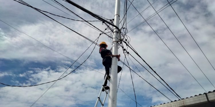 Pemeliharaan Jaringan Fiber Optik untuk Dukung Konektivitas Digital di Kota Padang