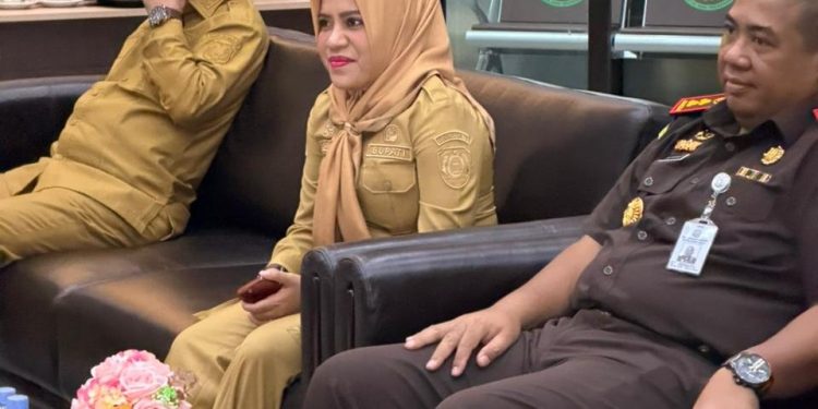 Jampidum Kejagung RI Kunjungan Kerja ke Malut Bupati FAM Teken MoU dengan Korps Adhyaksa