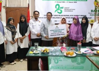 Salurkan Bantuan RTLH Rp25 Juta untuk Warga Palembayan oleh Isman Imran